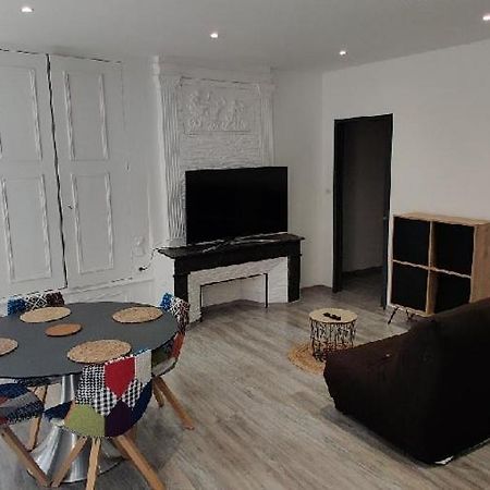 Appartement F2 Dans Le Centre Historique Le Puy-en-Velay Exterior photo